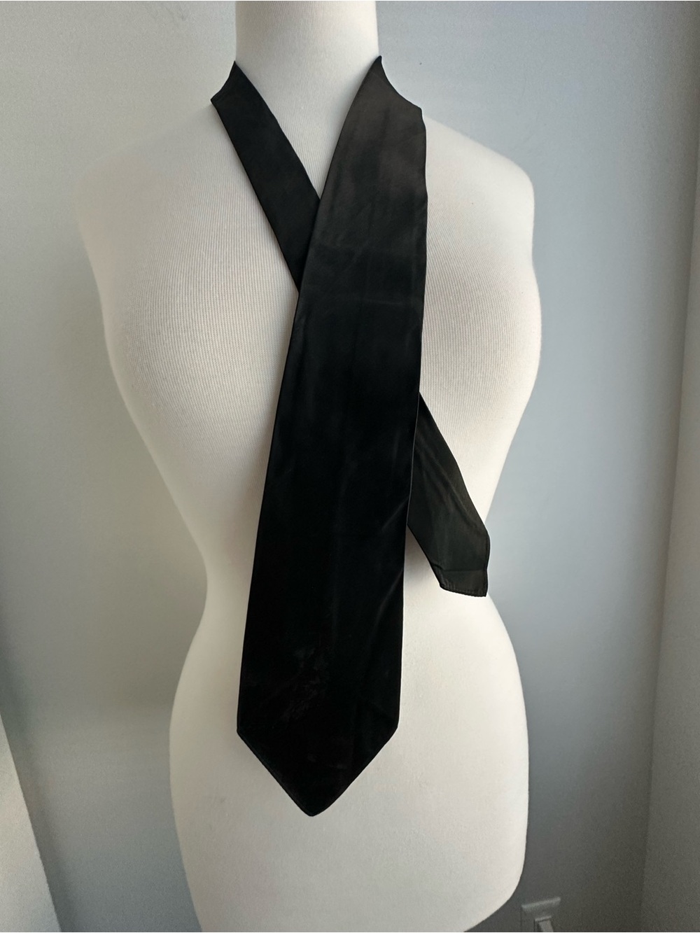 Vintage NOS/Deadstock Classic Black Men's Tie - Unbranded